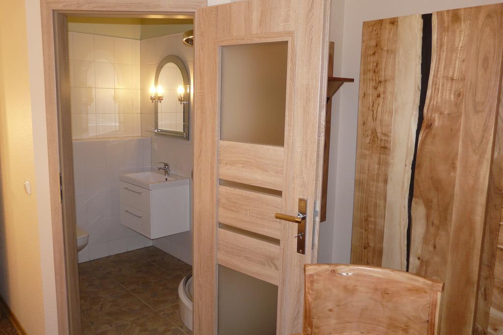 Hotel Kreuzbruchhof Burg Stargard Екстериор снимка