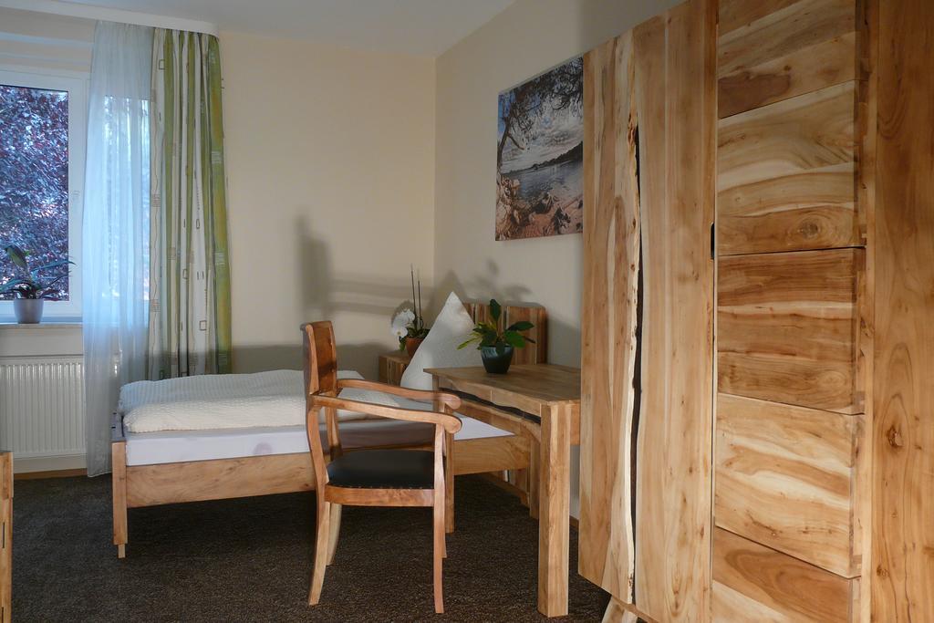 Hotel Kreuzbruchhof Burg Stargard Екстериор снимка